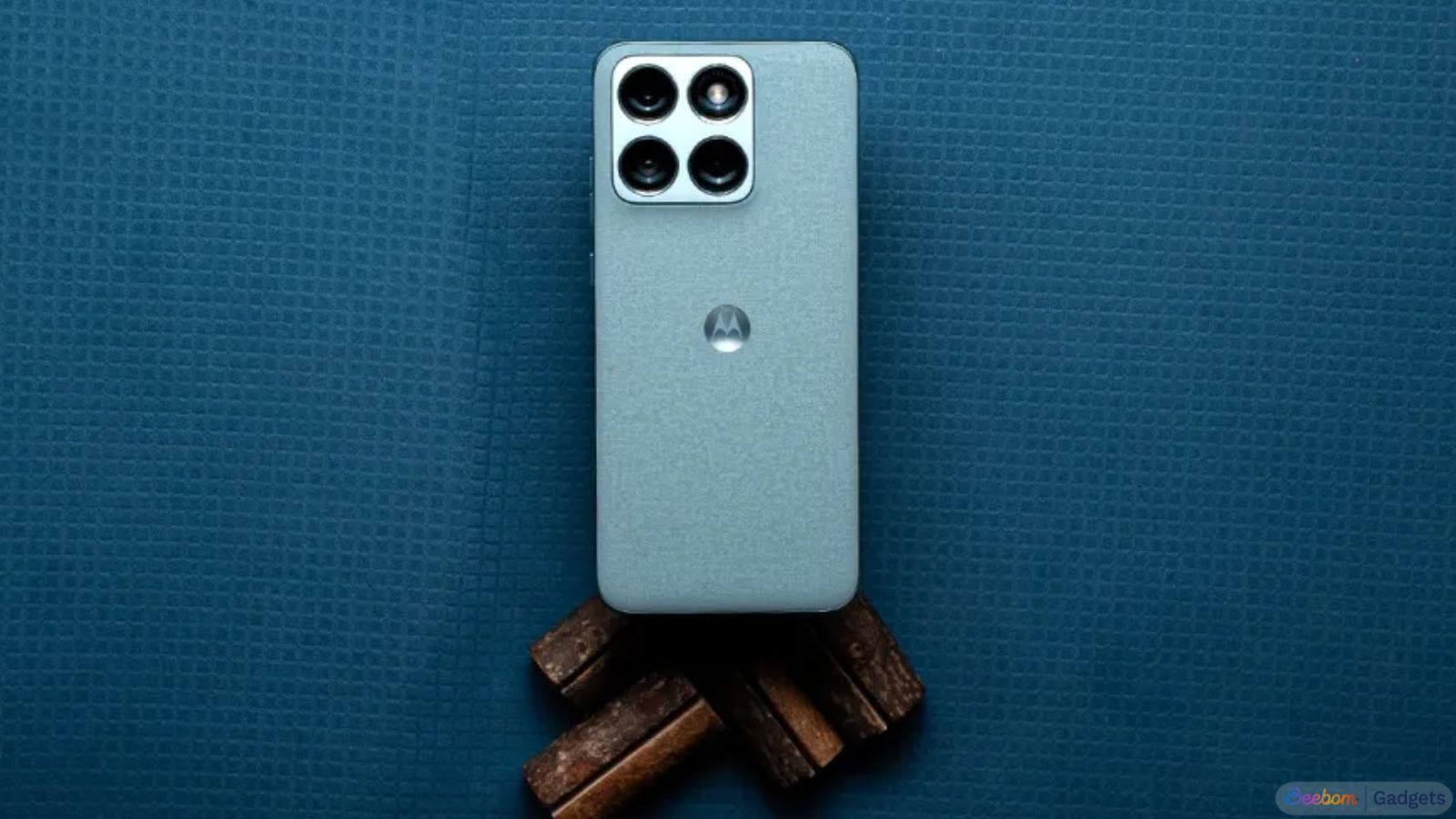 Full Motorola Edge 70 Lineup Leaks, Seven Phones Coming in 2026 thumbnail