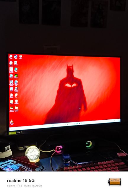 Realme 16 5G 28mm night shot room