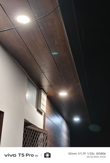 Vivo T5 Pro night light 52mm shot