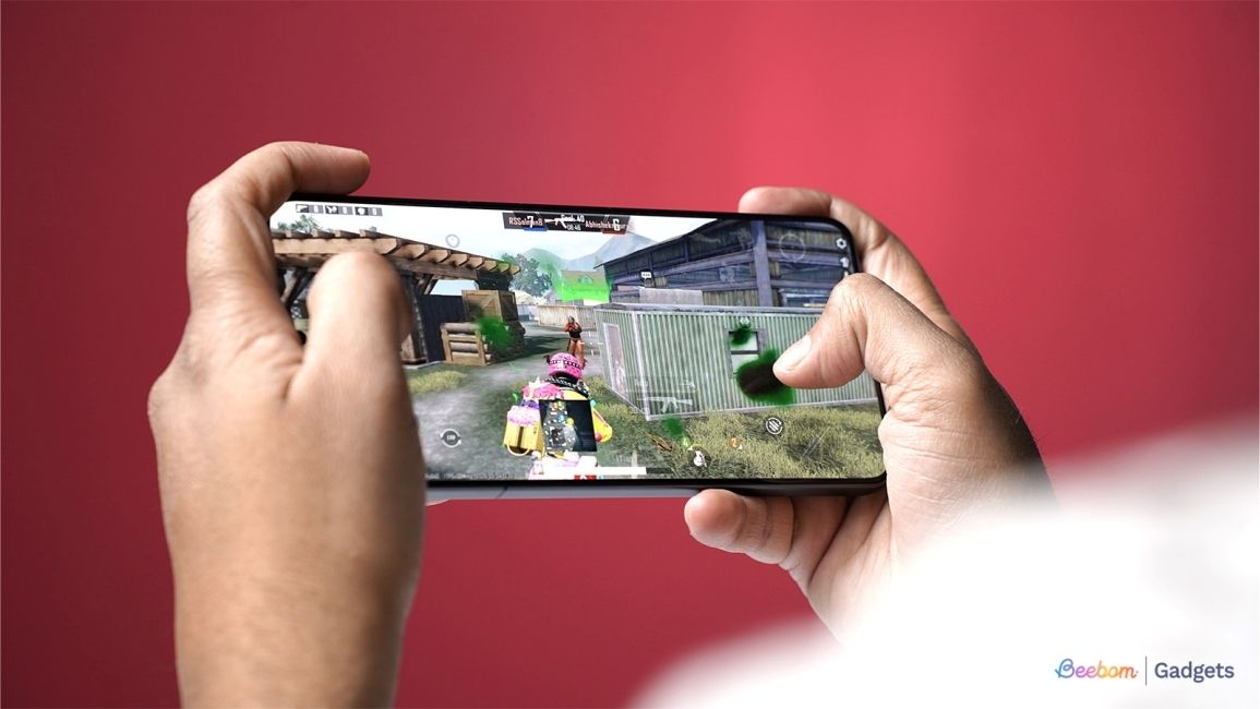 Gaming-on-the-Vivo-X300-Ultra