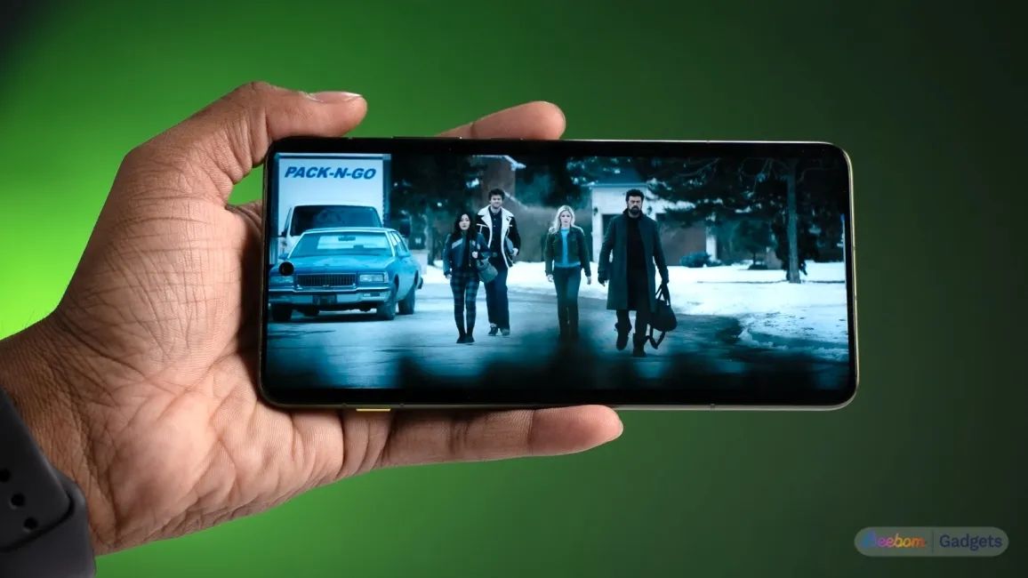Moto-Edge-70-display-playing-the-Boys