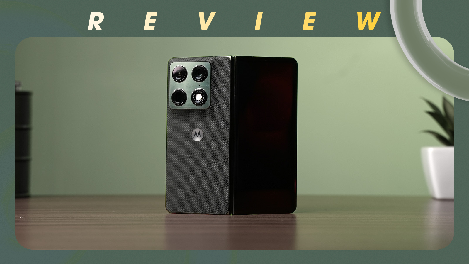 Motorola Razr Fold Review: A First Attempt the Competition Should Fear