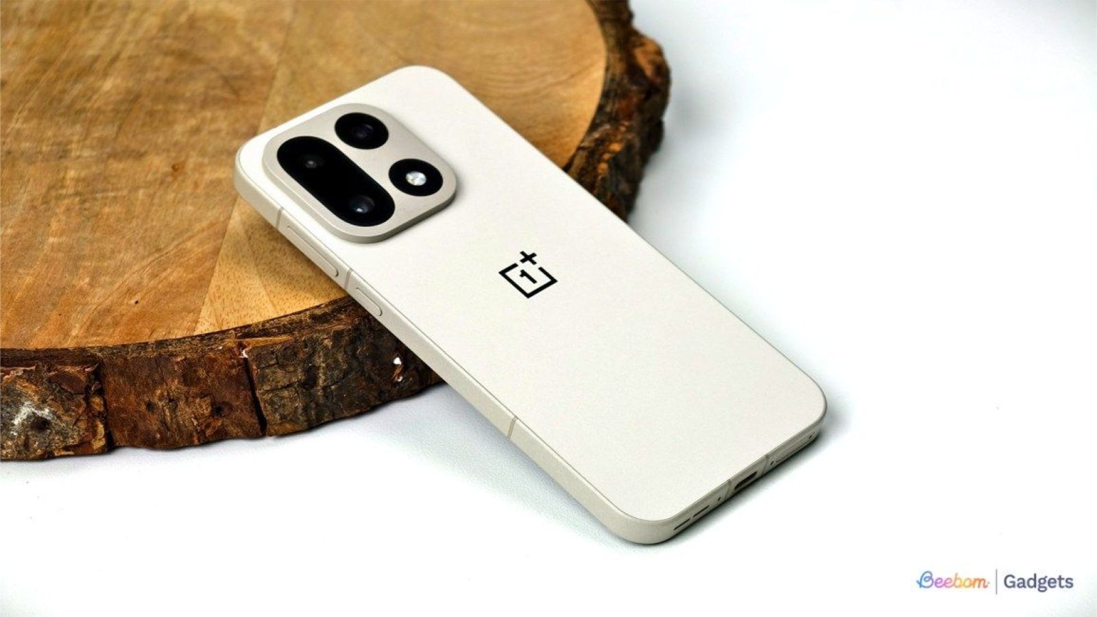OnePlus 15 from the back