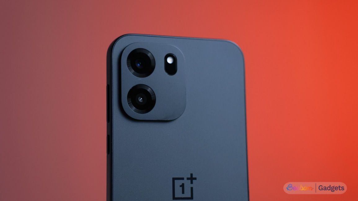 OnePlus-Nord-CE-6-Camera-close-up-shot