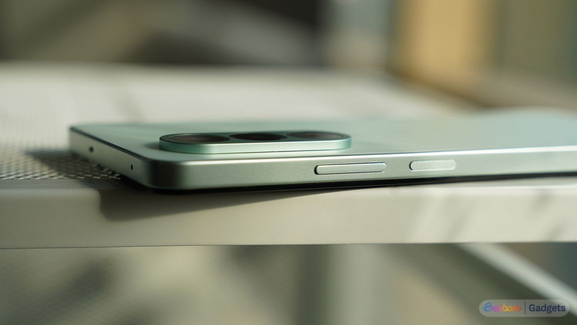 OnePlus Nord CE 6 Lite design from the side