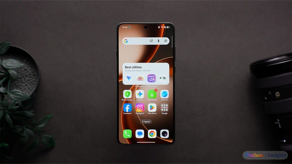 Oppo Find X9 Ultra app screen showcase on the phone