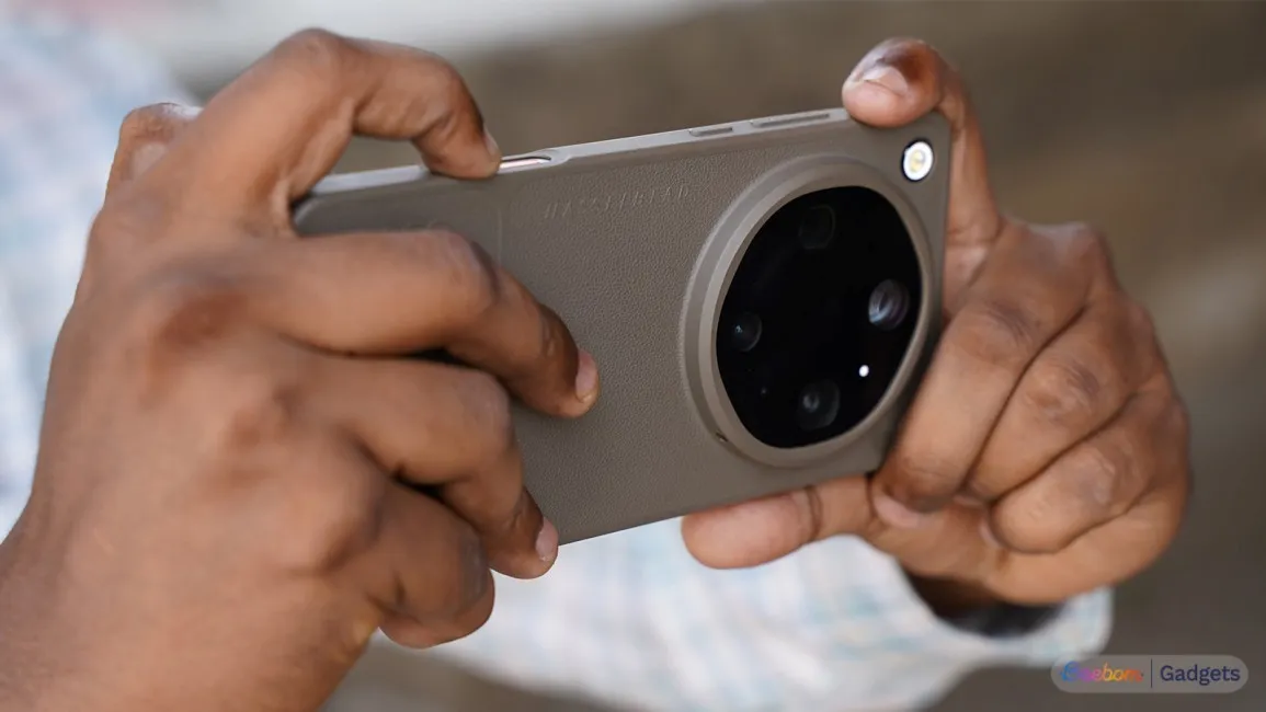 Oppo Find X9 Ultra close up shot taking photos