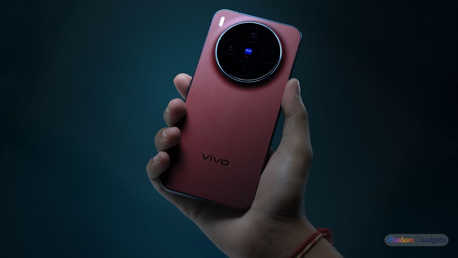 Vivo X500 Series Spotted on GSMA Databse with a Surprising Third Addition thumbnail