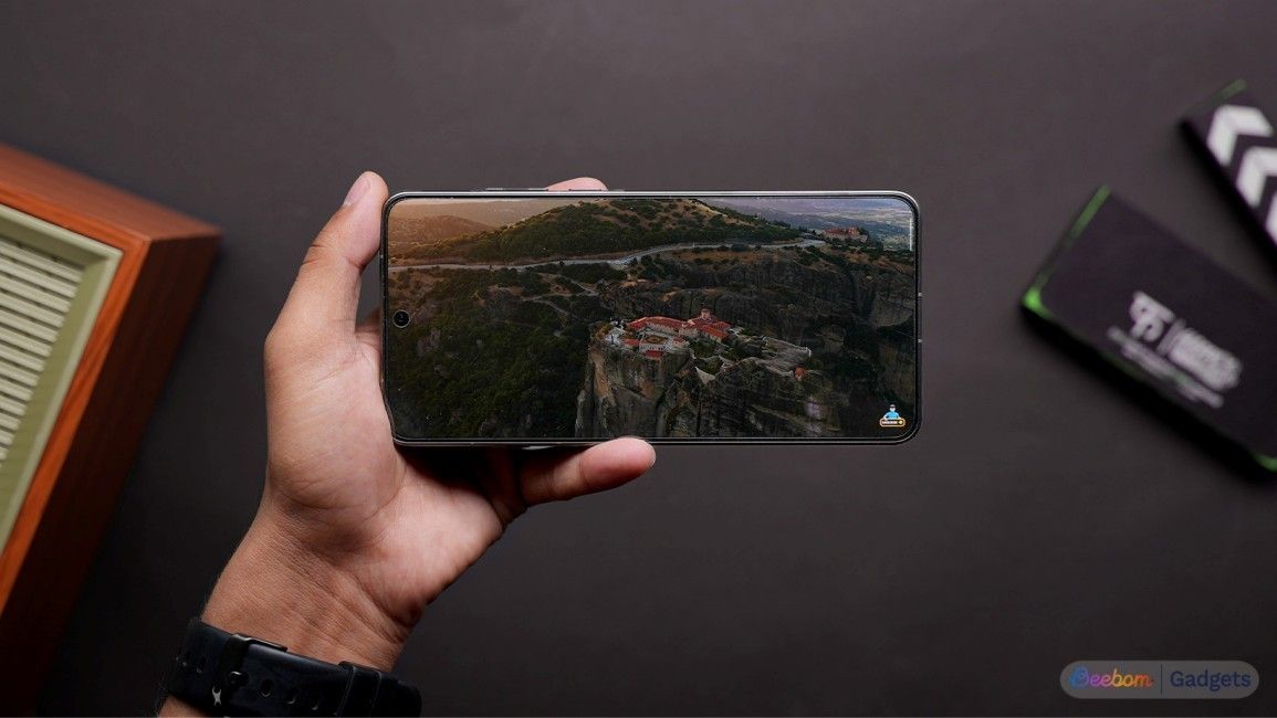 Watching content on the Oppo Find X9 Ultra display