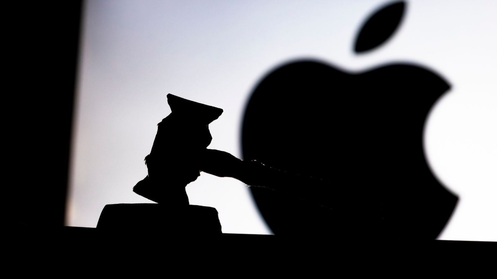 Apple’s 30% App Store Commission Comes Under Fire Again in India thumbnail