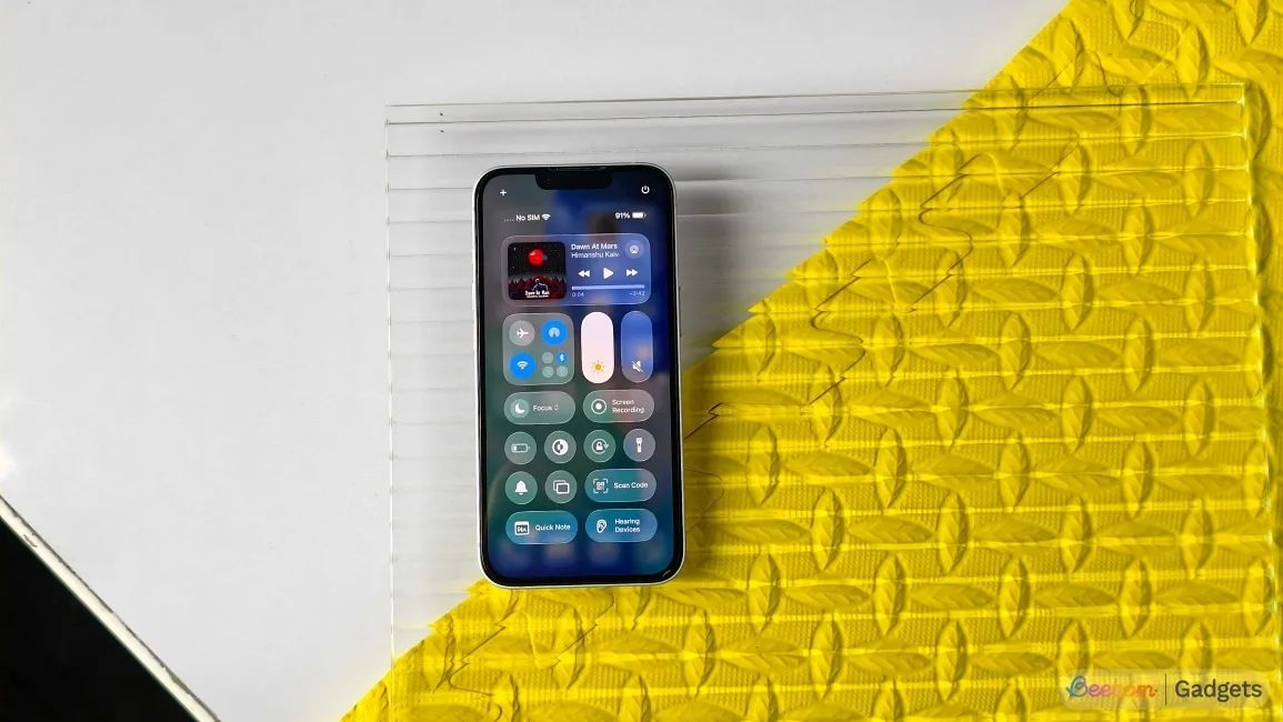 showcasing liquid design language on iphone