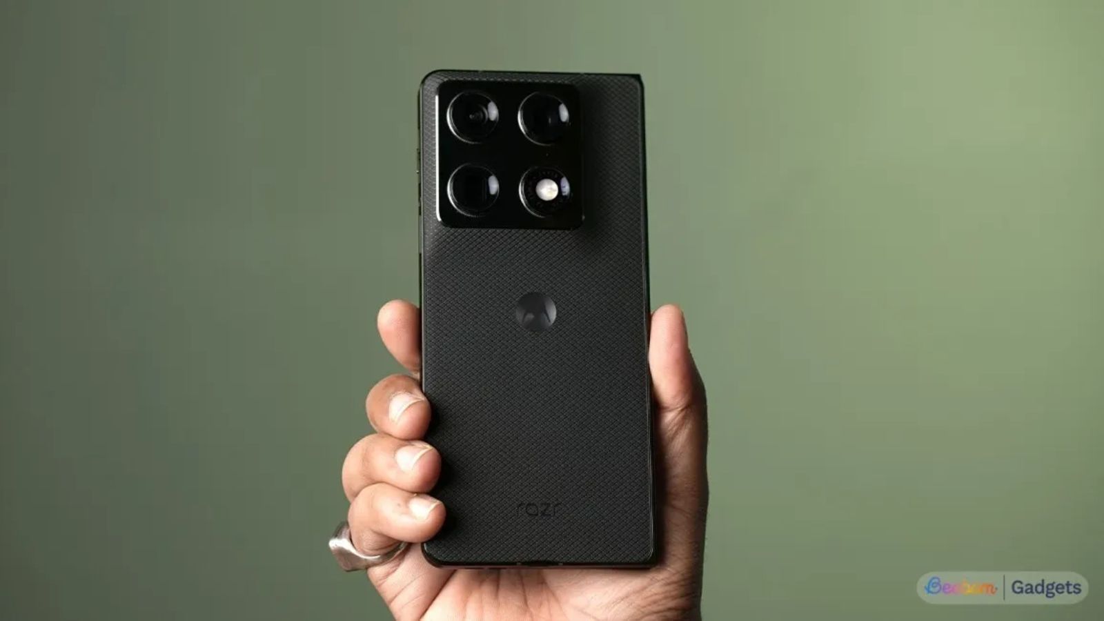 Motorola Phones Reportedly Injecting Affiliate Codes into Amazon App thumbnail