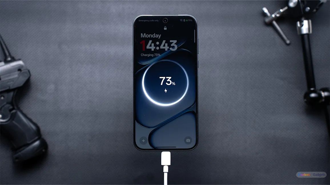 OnePlus Nord CE6 charging via USB-C cable