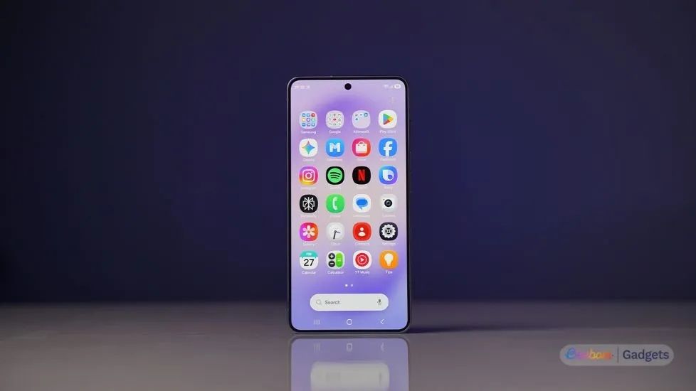 s26 display with all apps on the screen