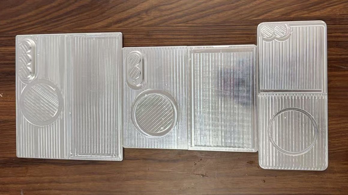 Samsung Galaxy Z Flip 8 dummy units showcased