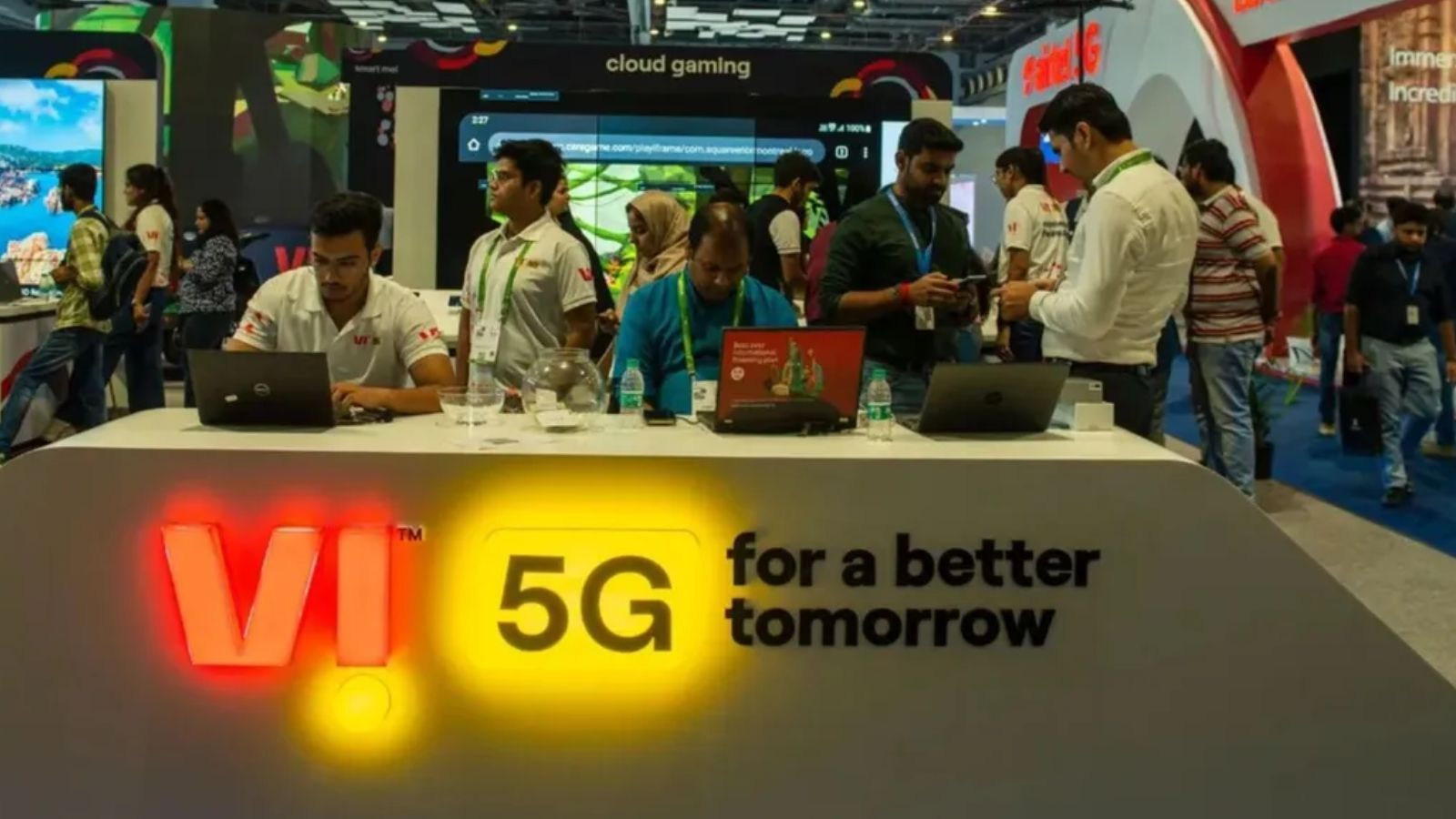 Vodafone Idea Introduces New Rs 4,997 Hybrid Prepaid Plan with International Roaming Benefits thumbnail