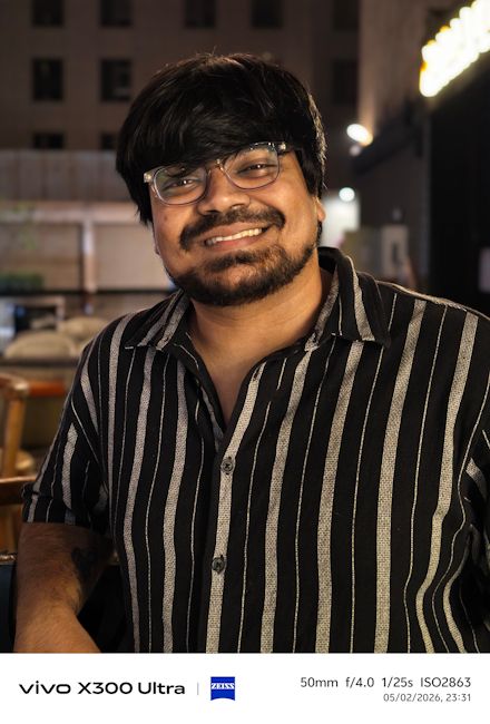 Vivo X300 Ultra 50mm night shot portrait