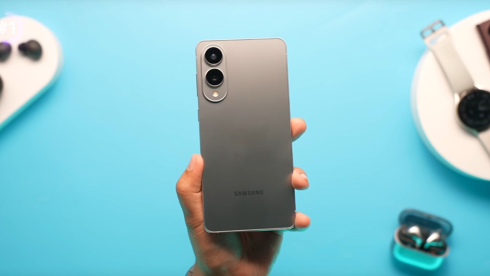 Samsung Galaxy S25 Edge Held in hand from the back