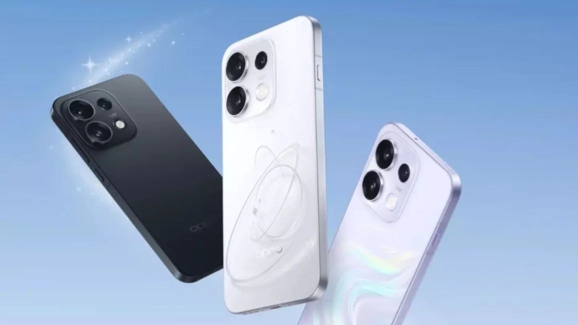 Oppo Reno 16 series in white and black colourways from the back Oppo Reno 16 series in white and black colourways from the back