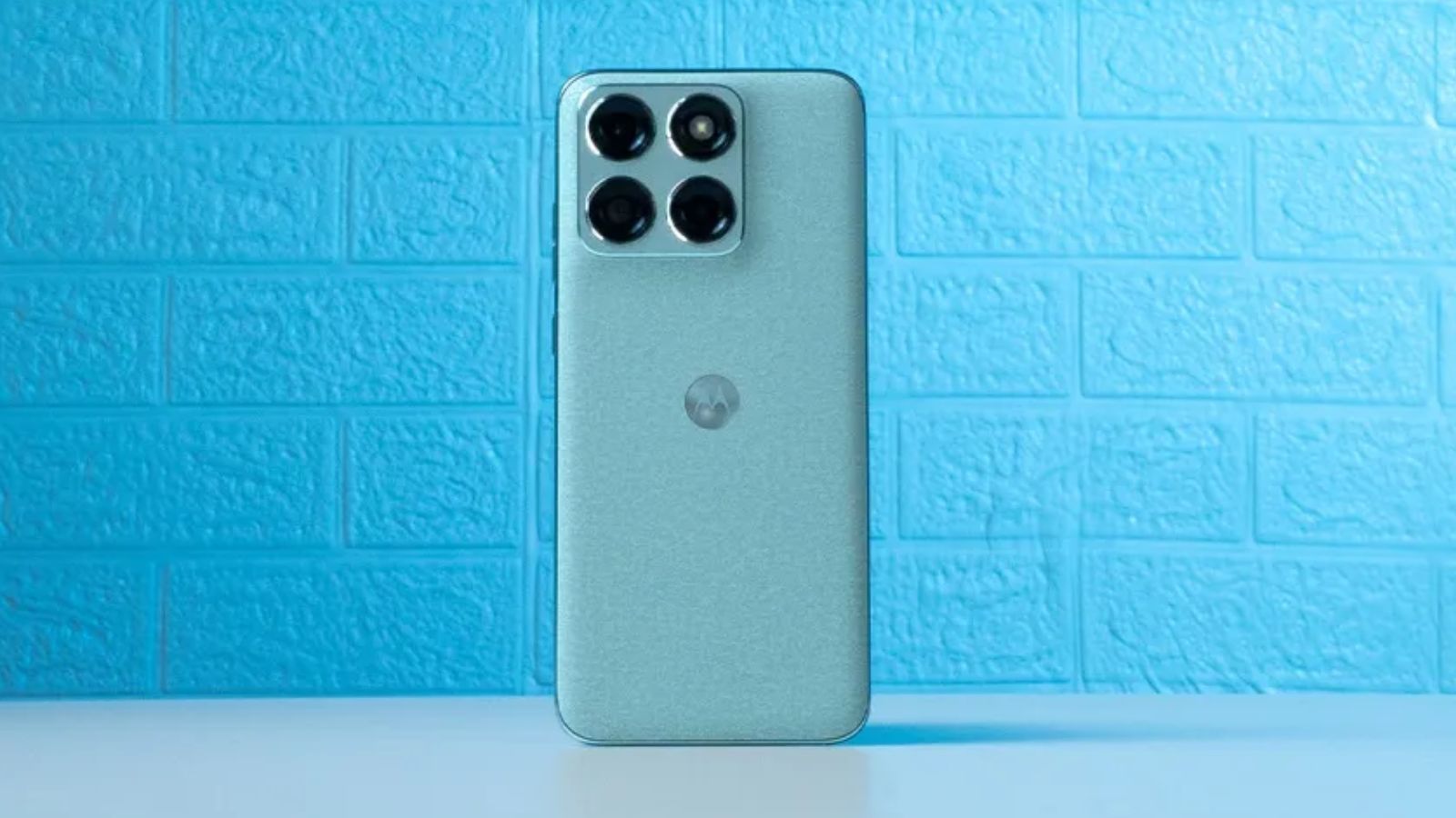 Motorola Hikes Several of Its Budget and Mid-Range Phone Prices by up to Rs 7,000 in India Motorola Hikes Several of Its Budget and Mid-Range Phone Prices by up to Rs 7,000 in India
