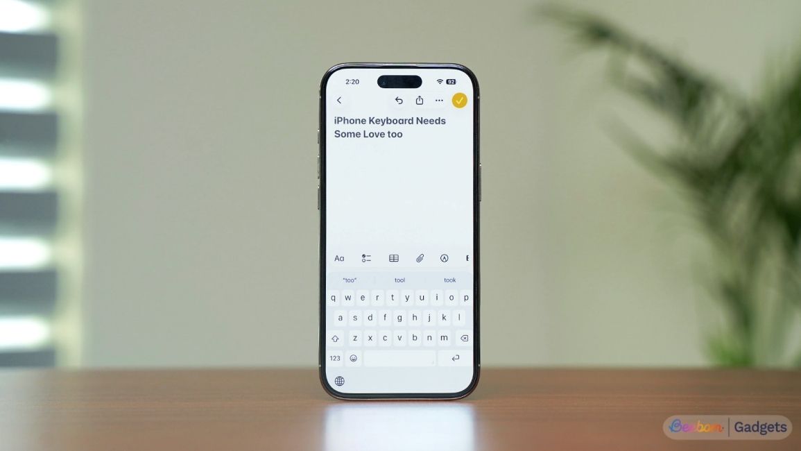 iPhone Air showing keyboard in the notes app