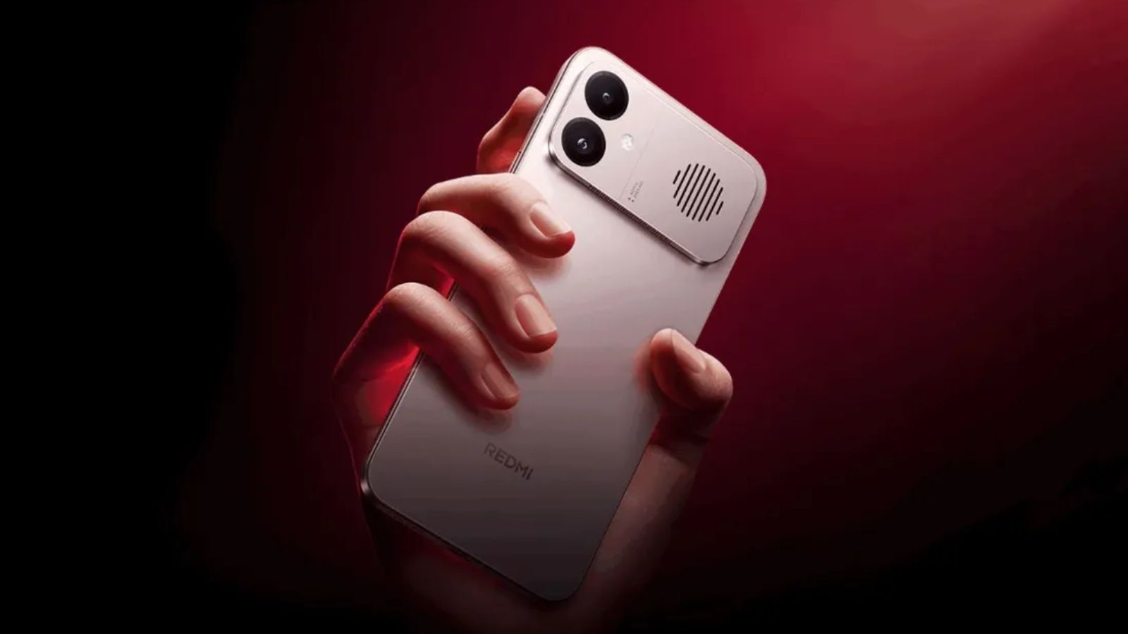 Redmi K90 Pro Max in hand