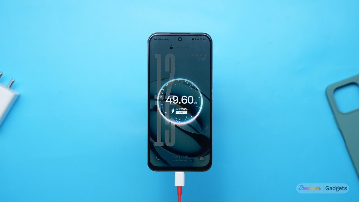 OnePlus 6 Charging animation on the lockscreen OnePlus 6 Charging animation on the lockscreen