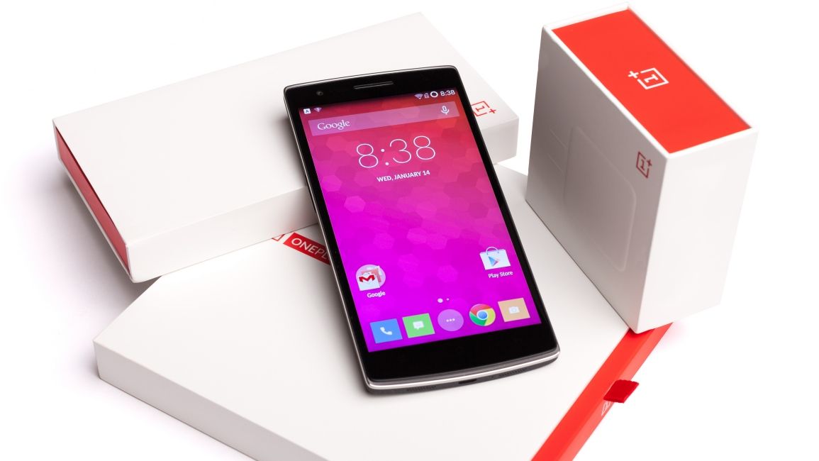 OnePlus One lying on its box OnePlus One lying on its box