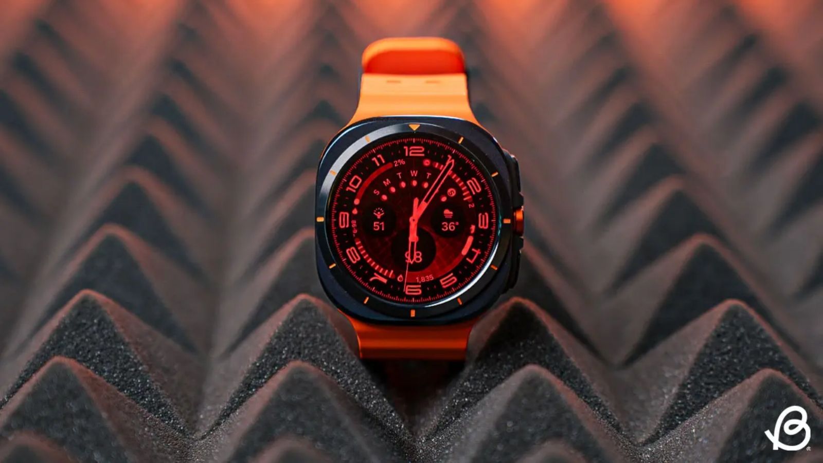 Samsung Galaxy Watch Ultra 2024 design showcase from the front