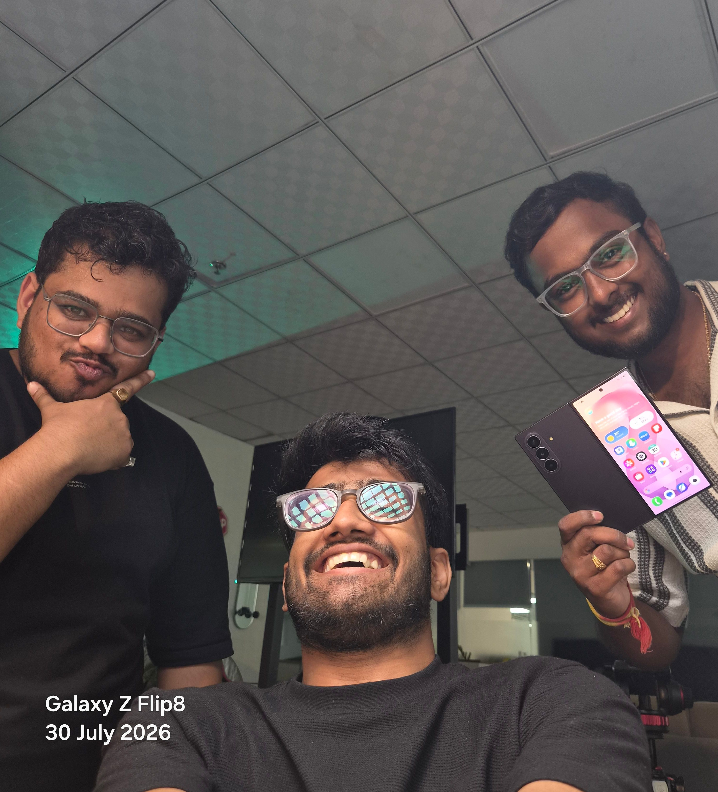 Samsung Galaxy Z Flip 8 Main Camera Selfie Images 3 Samsung Galaxy Z Flip 8 Main Camera Selfie Images 3