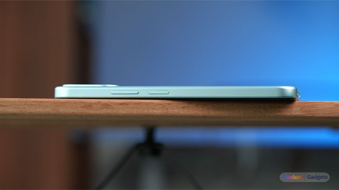 OnePlus N6 Design from the side OnePlus N6 Design from the side