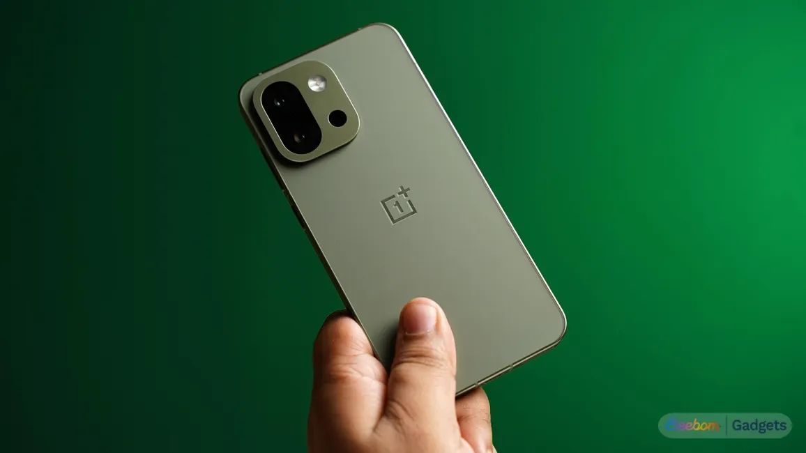 OnePlus 13s smartphone held in hand from the back OnePlus 13s smartphone held in hand from the back