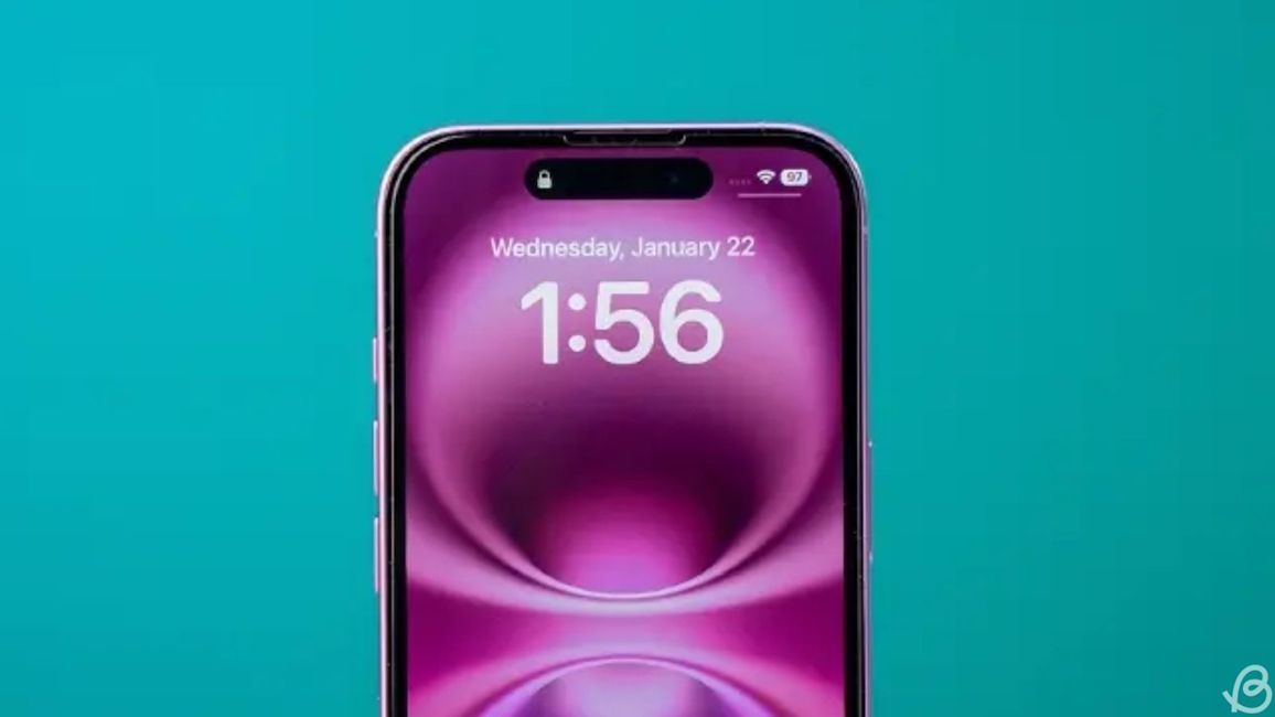 iPhone 15 display fron the front