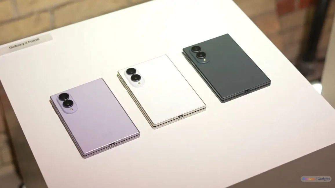Samsung Galaxy Z Fold 8 in all colours from the back