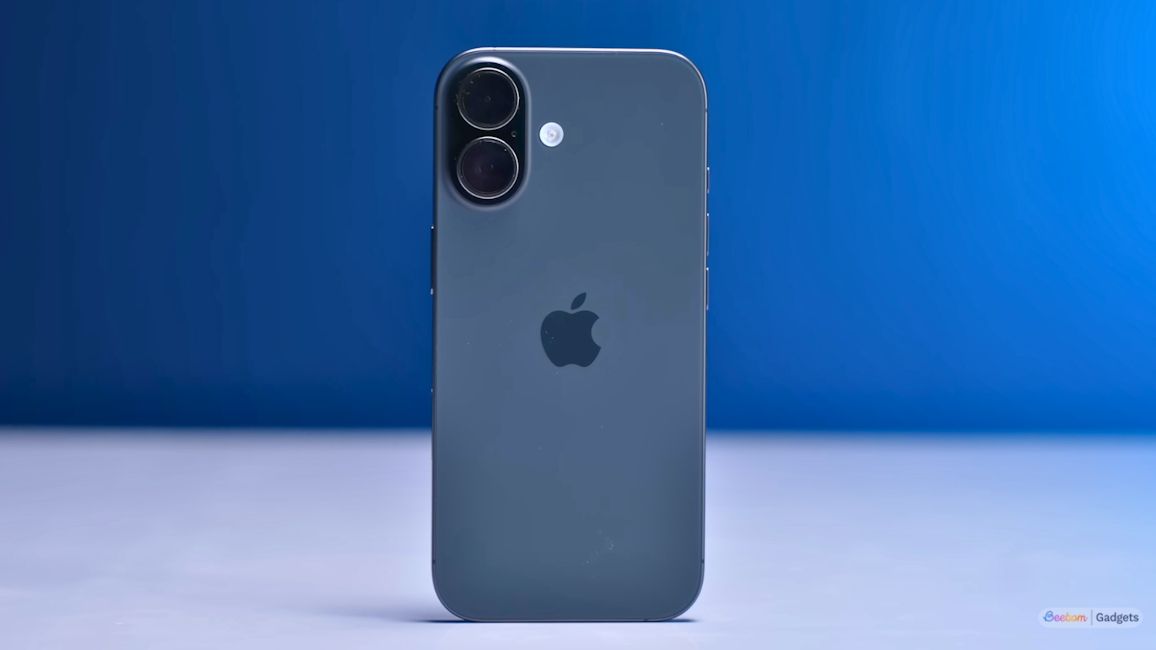 iPhone 17 black back design showcased iPhone 17 black back design showcased