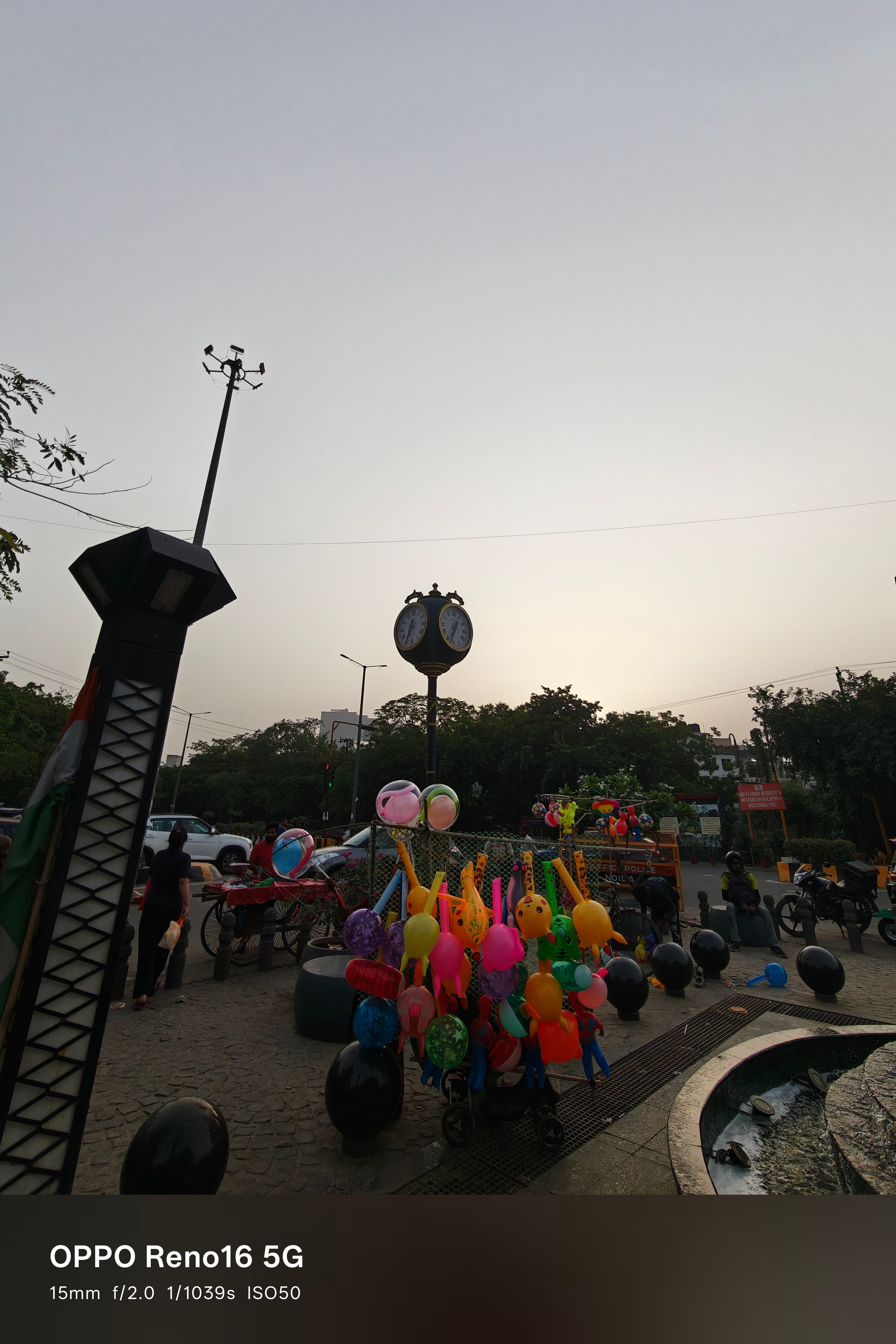 Oppo Reno 16 15mm clock shot Oppo Reno 16 15mm clock shot