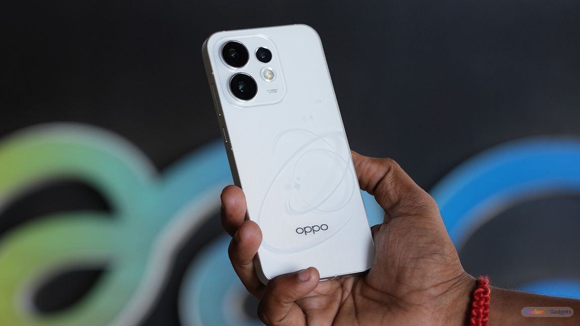 Oppo Reno 16 back design showcased Oppo Reno 16 back design showcased