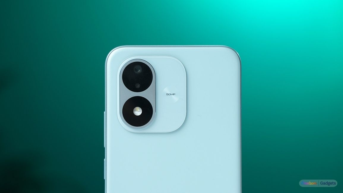 Camera bar close up on the Redmi Note 17 Camera bar close up on the Redmi Note 17
