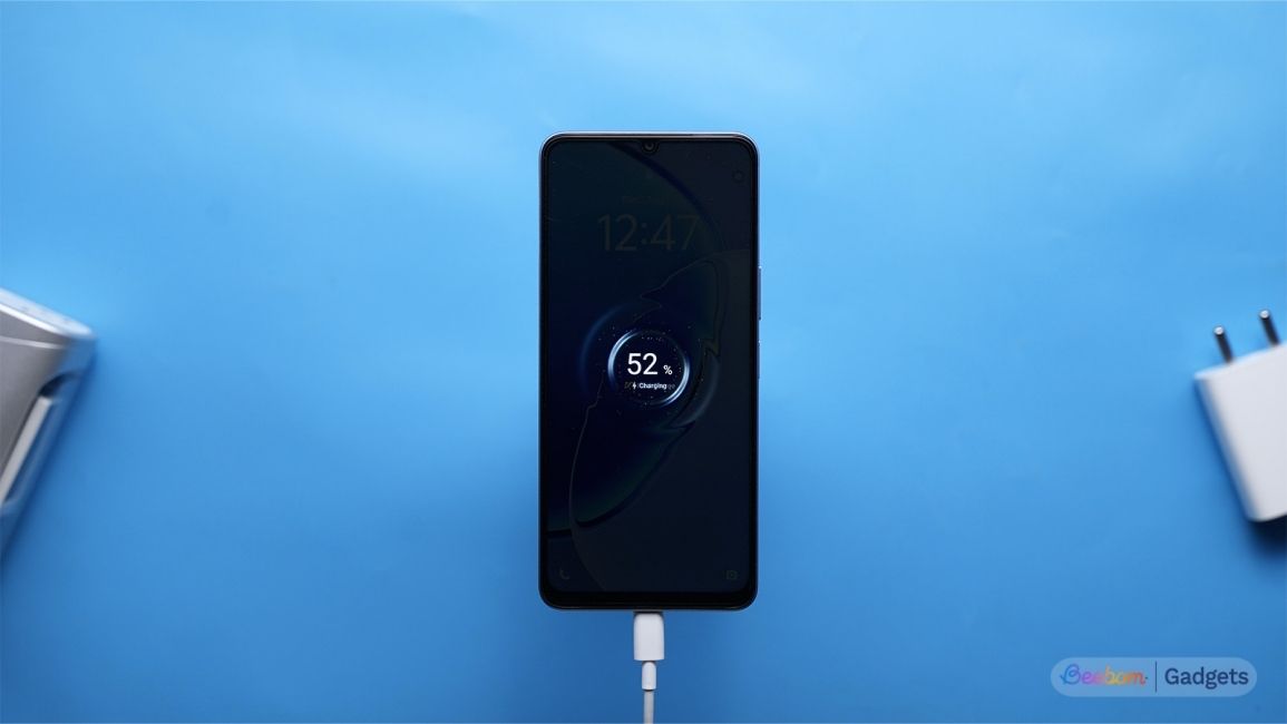 Charging animation of the Vivo T5 Lite 5G shown Charging animation of the Vivo T5 Lite 5G shown