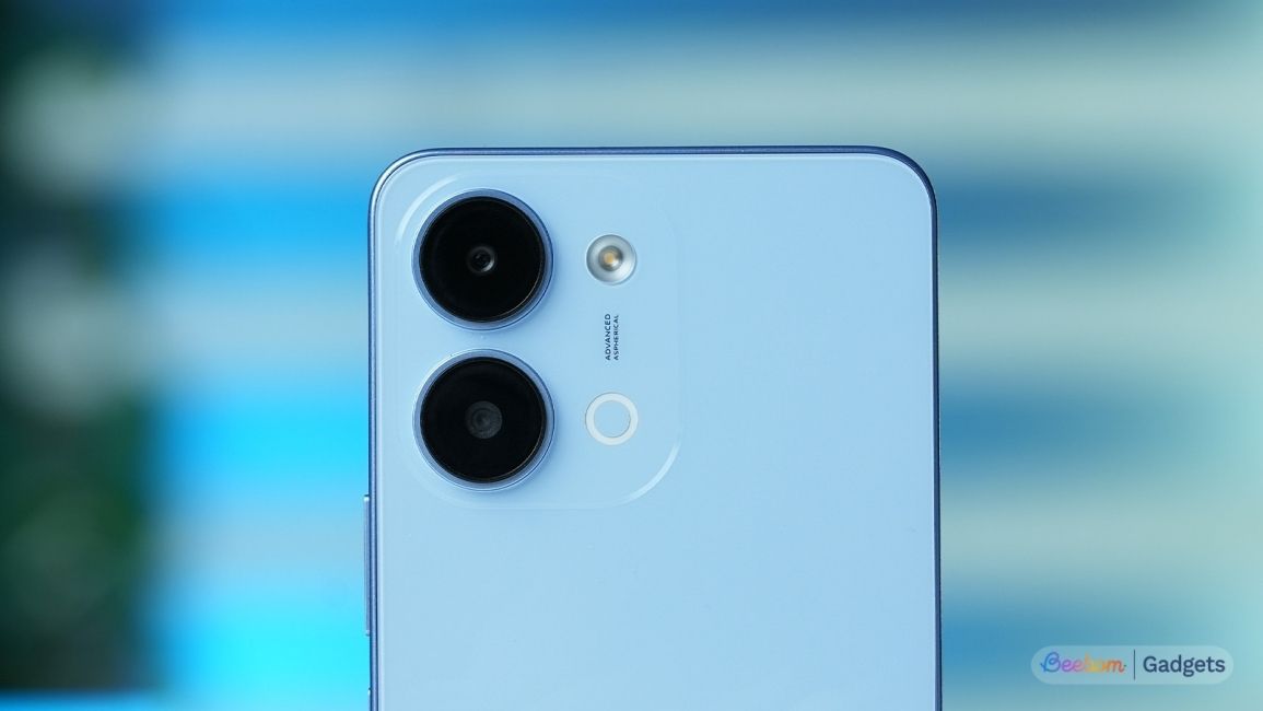 Close up of the camera setup of the Vivo T5 Lite 5G Close up of the camera setup of the Vivo T5 Lite 5G