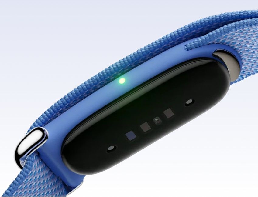 Google Fitbit Air sensors closeup from underneath