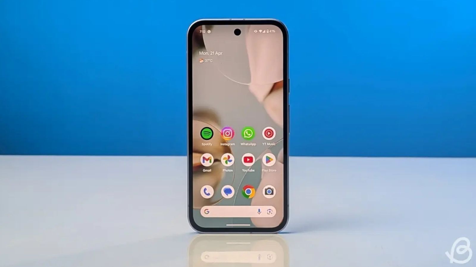 Android Canary Build 2608 Brings One UI-like Quick Settings Customisation for Pixel Phones thumbnail