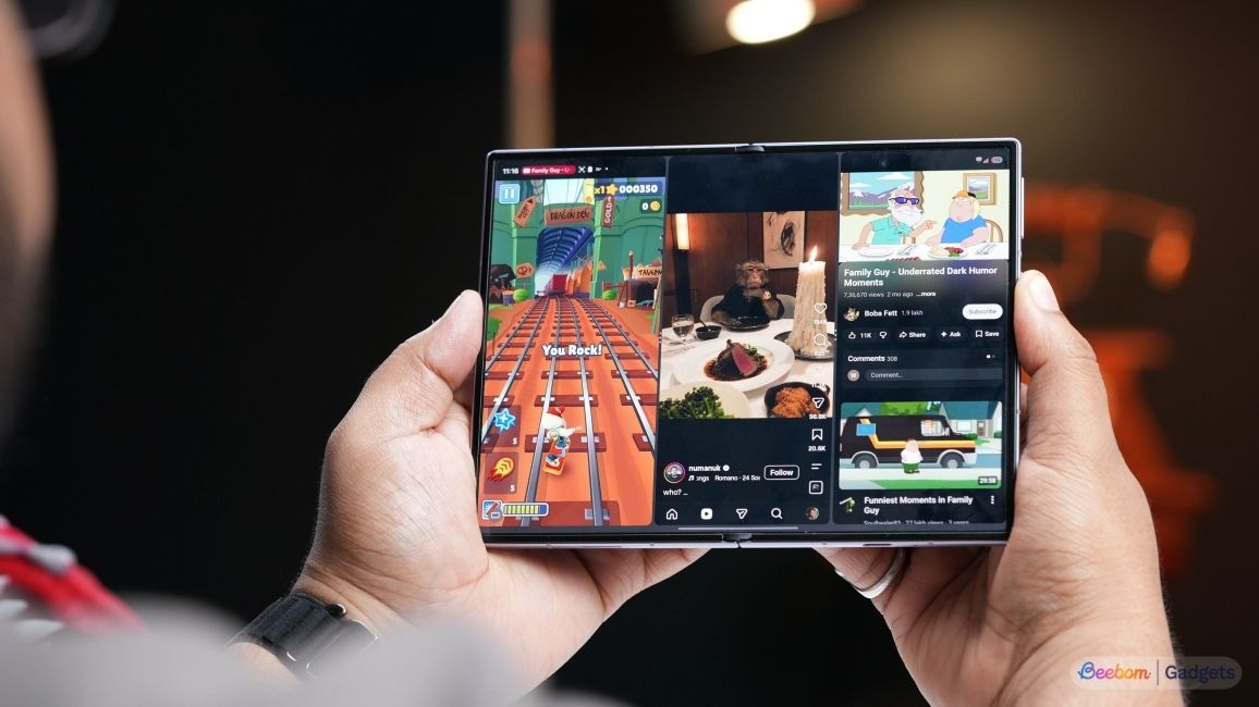 Using 3 apps side by side on the inner display of the Galaxy Z Fold 8