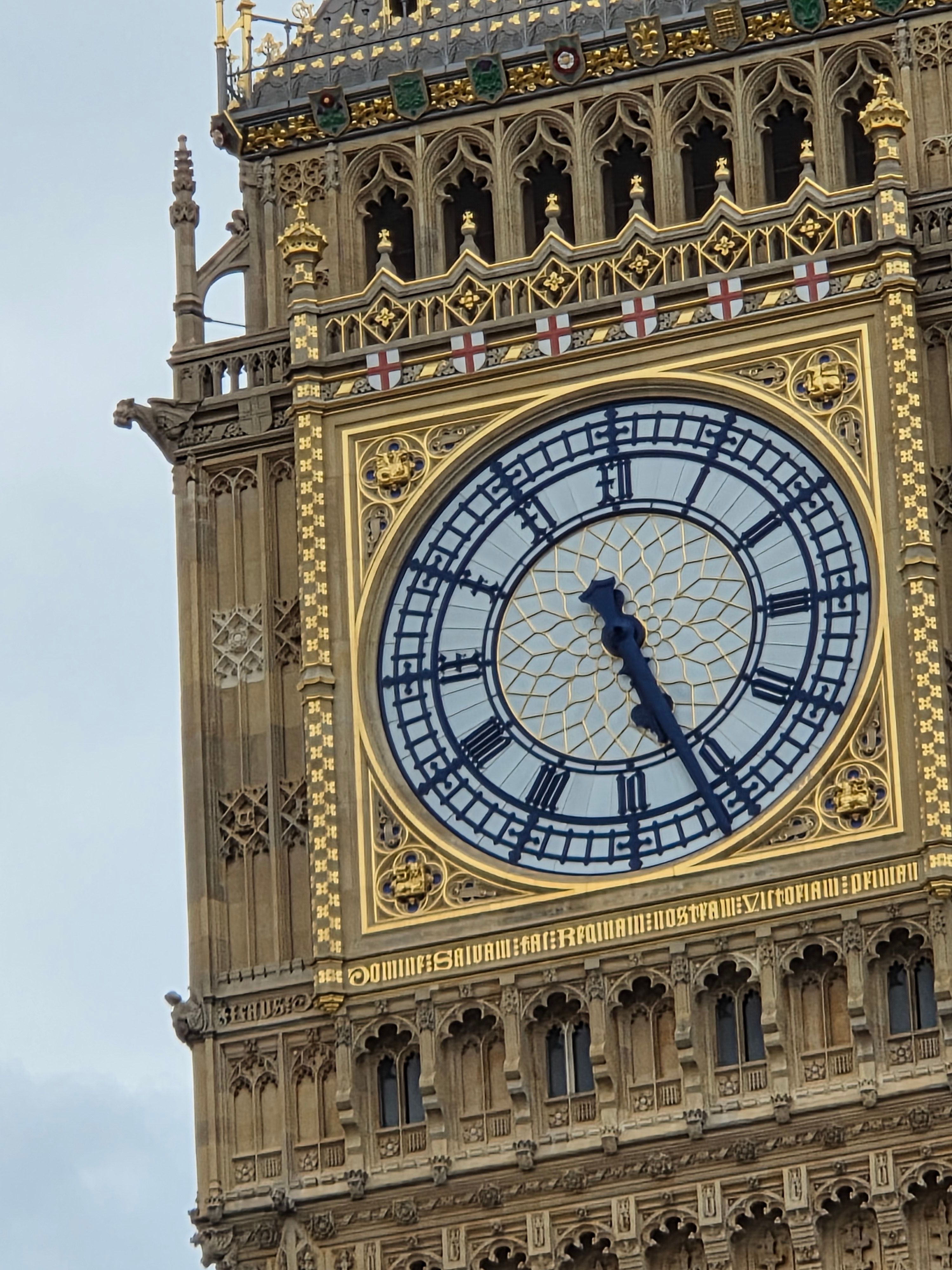 Galaxy Z Fold 8 Ultra clock tower telephoto shot day time