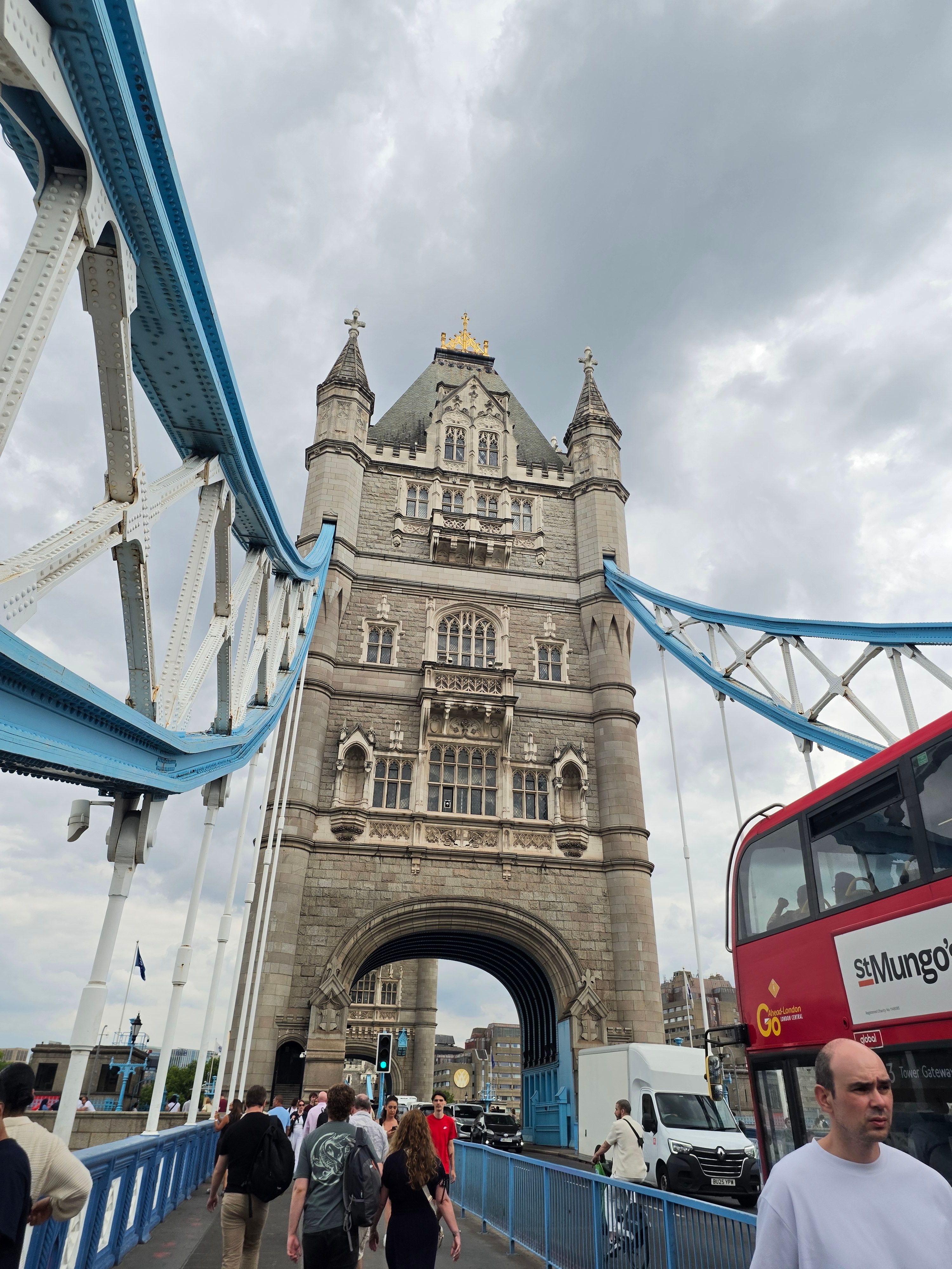 Galaxy Z Fold 8 Ultra main camera day time shot of bridge