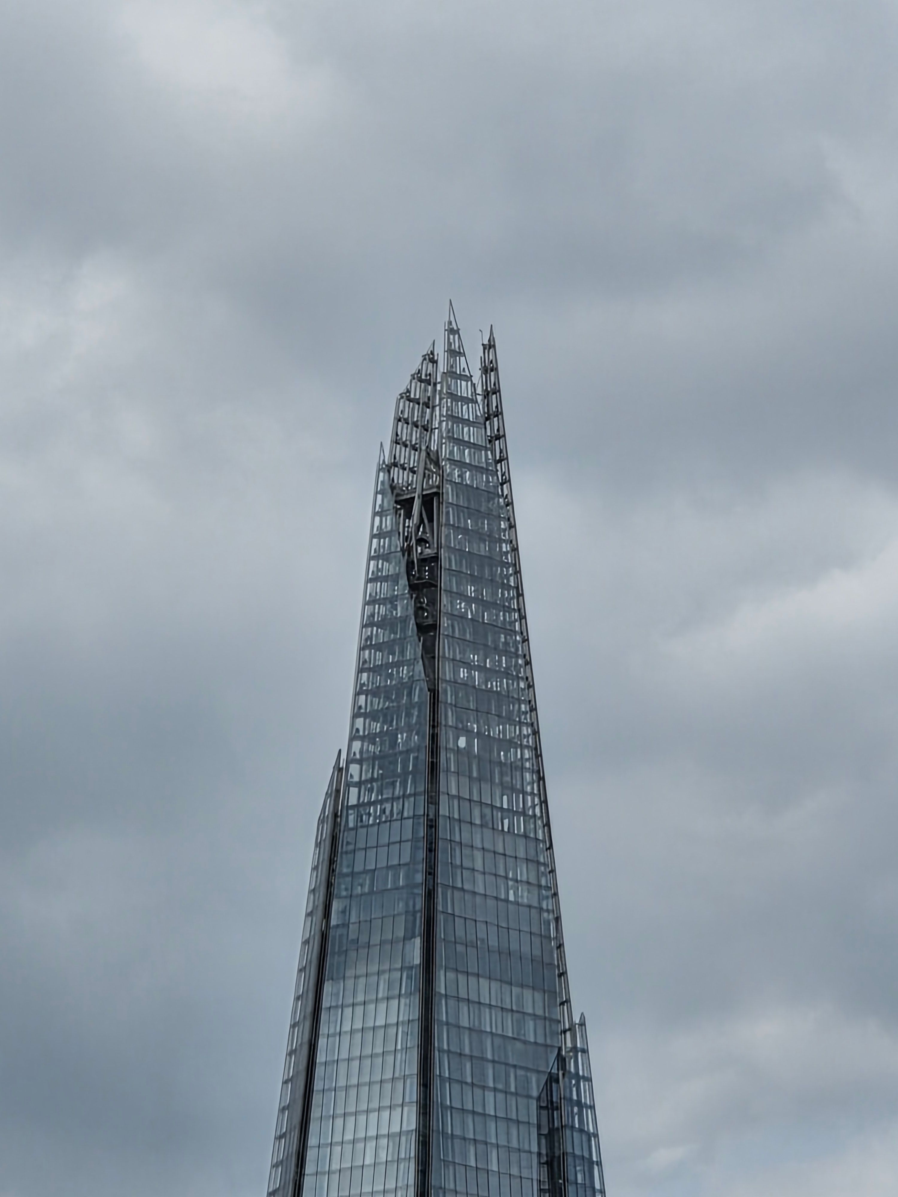 Galaxy Z Fold 8 Ultra tower telephoto shot day time