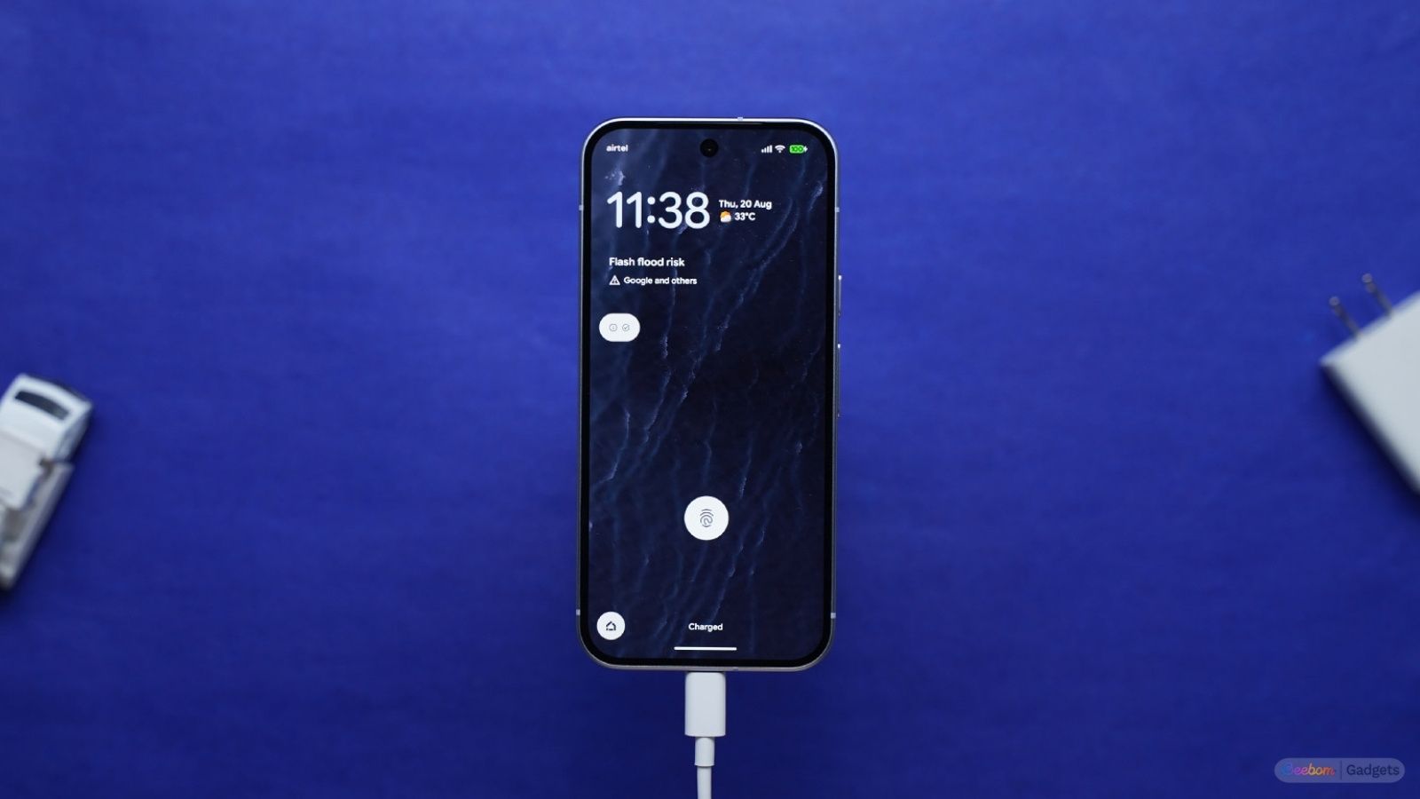 Pixel 11 charging and animation showcased in lockscreen Pixel 11 charging and animation showcased in lockscreen