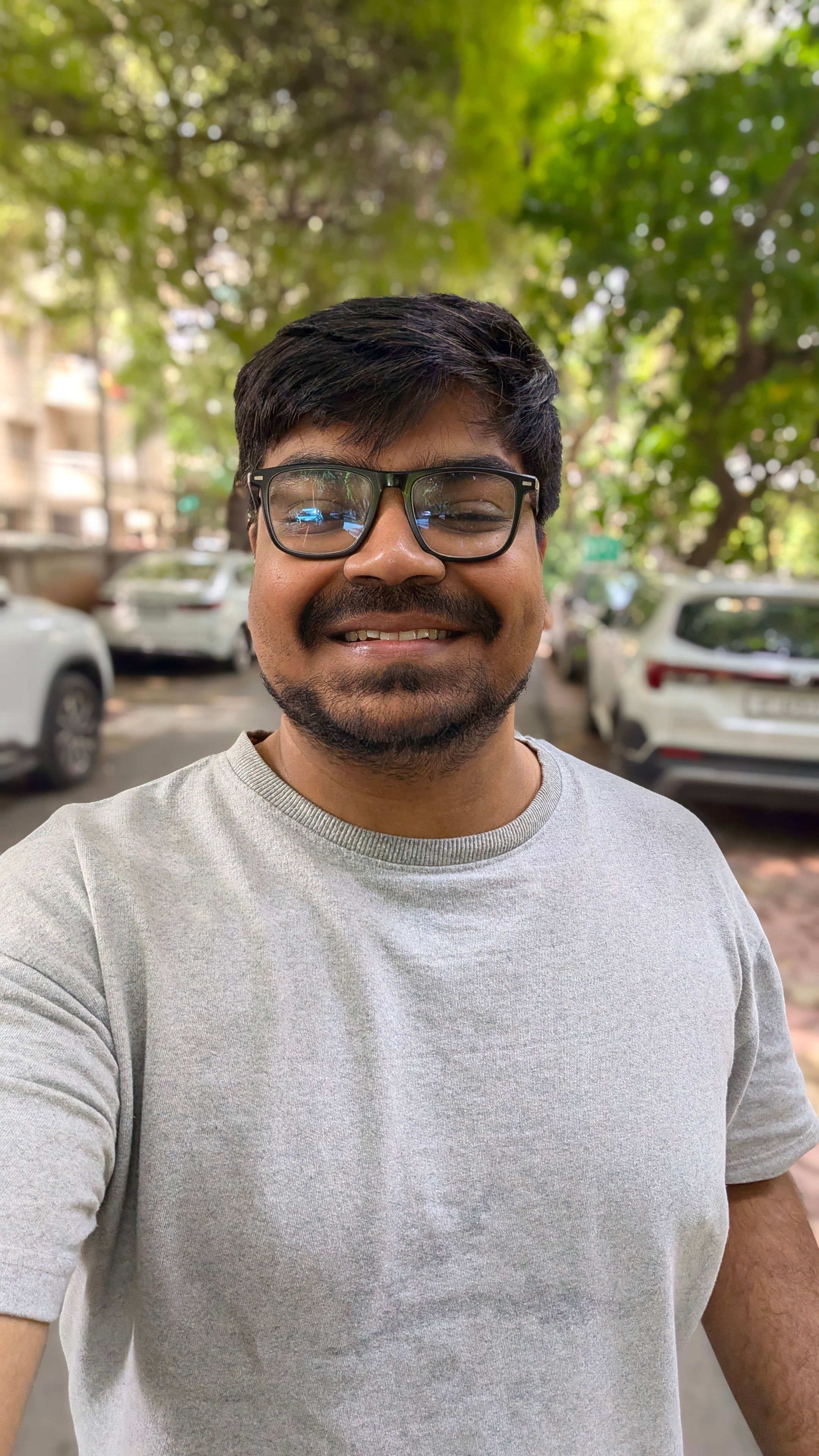 Pixel 11 outdoor portrait selfie Pixel 11 outdoor portrait selfie