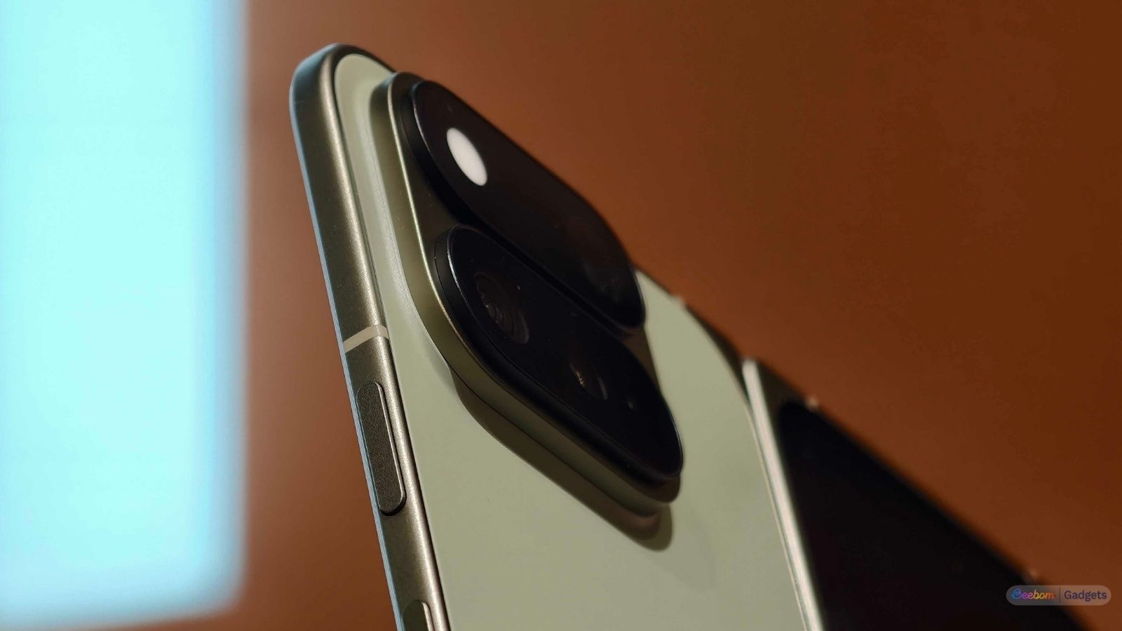 Pixel 11 Pro Fold camera module bump