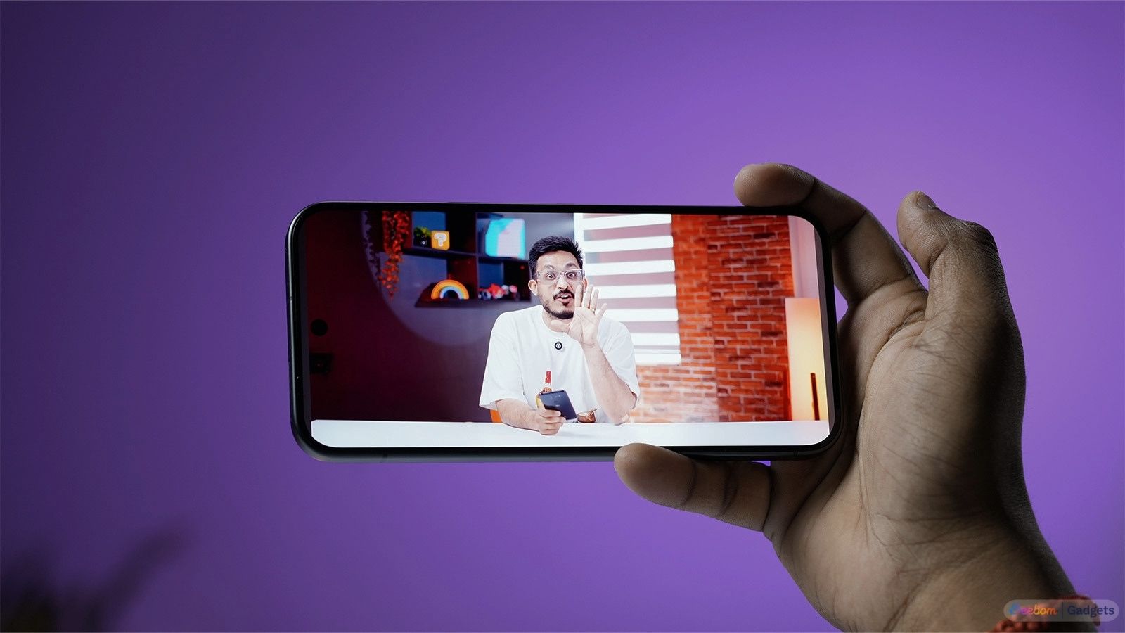 Pixel 11 Pro XL display viewing experience